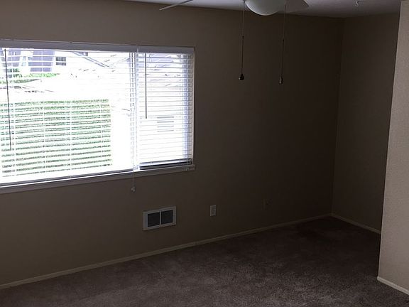 5th image of 820 Pike St NE APT B6