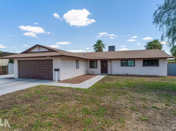 1493 E 27th St, Yuma, AZ 85365