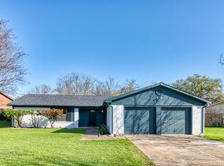 1721 S Timber Ct, Benbrook, TX 76126