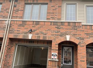 227 Royal Northern Path #63, Oshawa, ON L1L 0R6