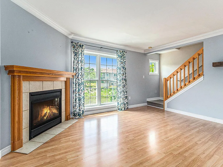 1017 Bluestem Ln — Photo 6