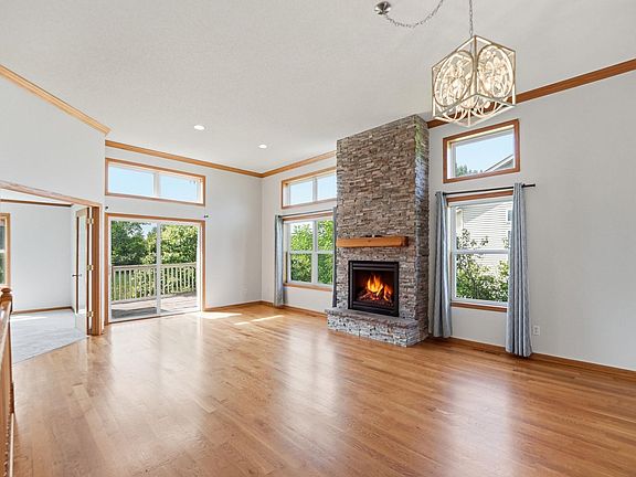 4th image of 1235 Langewood Dr