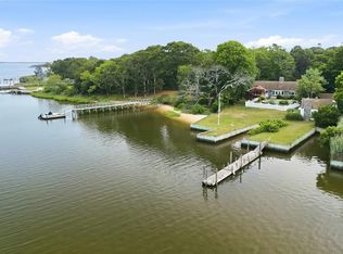31 Tuthill Point Rd, East Moriches, NY 11940