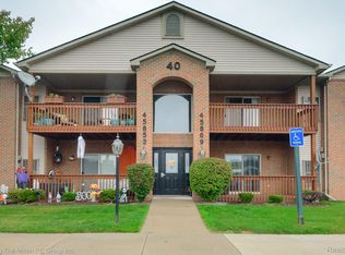 45869 Purple Sage Ct, Belleville, MI 48111