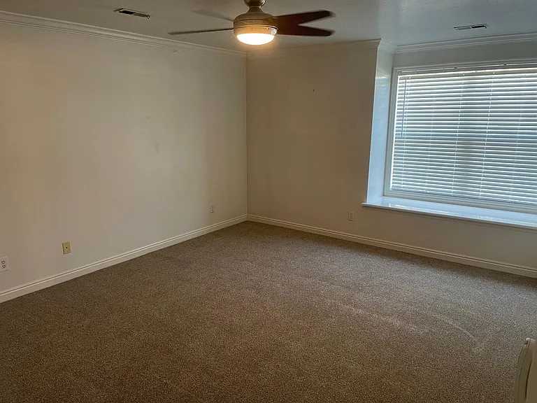 1860 E Jeremy Ct — Photo 8