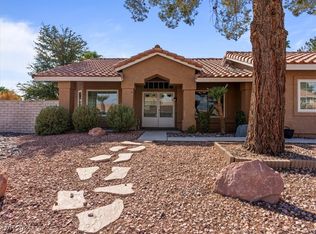 5615 Willowcreek Rd, North Las Vegas, NV 89031