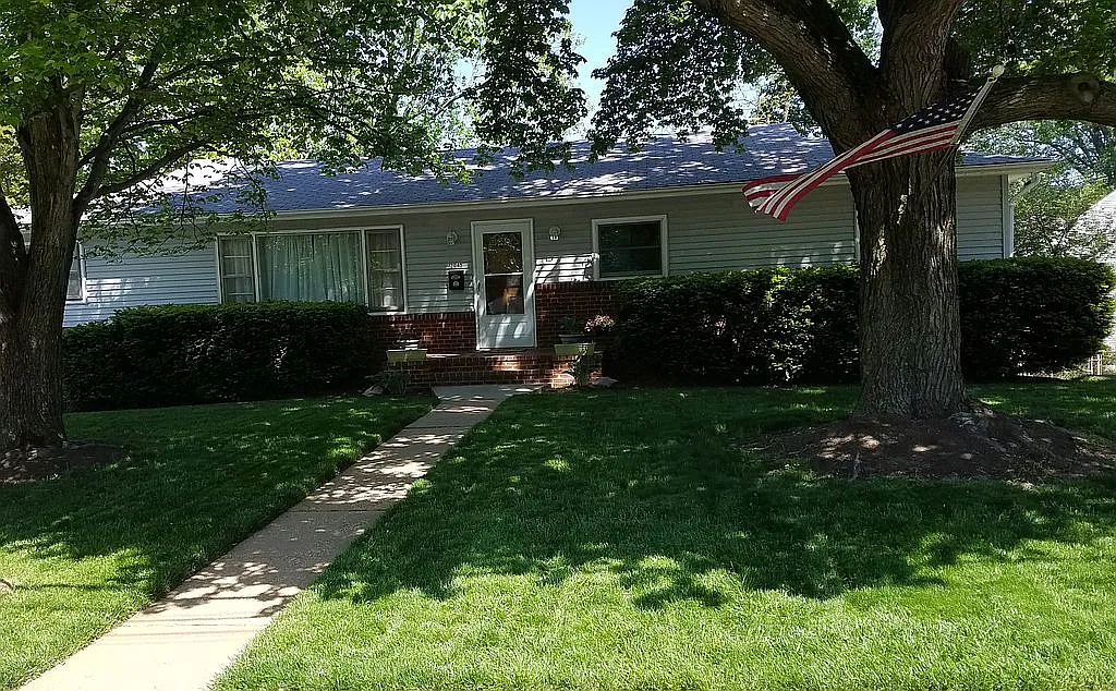 2045 Westmoreland St photo 1