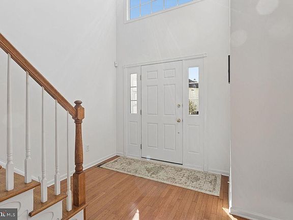 3rd image of 43 Lockwood Dr