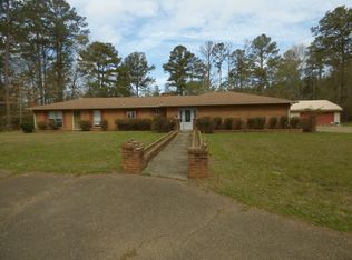 1926 Brumfield Rd SW, Summit, MS 39666