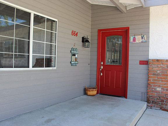 2nd image of 664 E Hawthorne St
