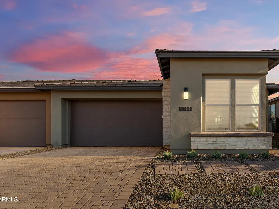 18223 E Coronado Cave Ct