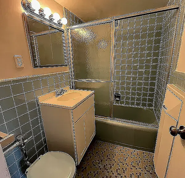 3215 Avenue H #7G — Photo 9