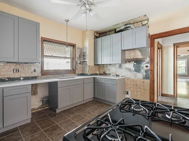 309 Chicago Ave #1 — Photo 8