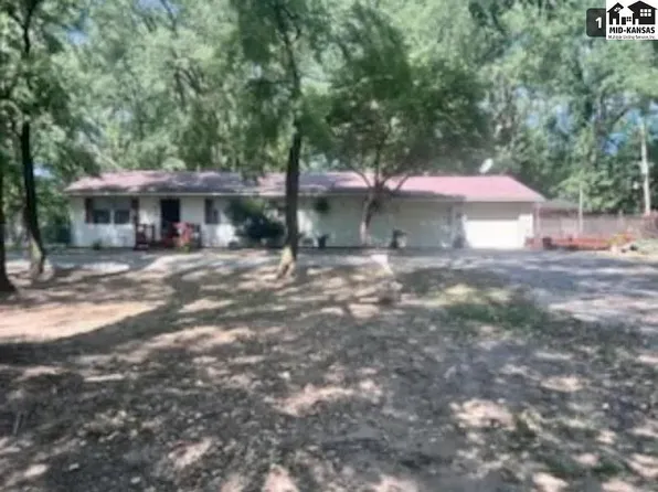 6309 Old K61 Hwy N, Hutchinson, KS 67502