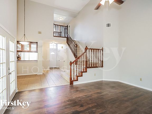 3rd image of 6713 Queensclub Dr