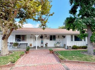 24106 Cross St, Santa Clarita, CA 91321