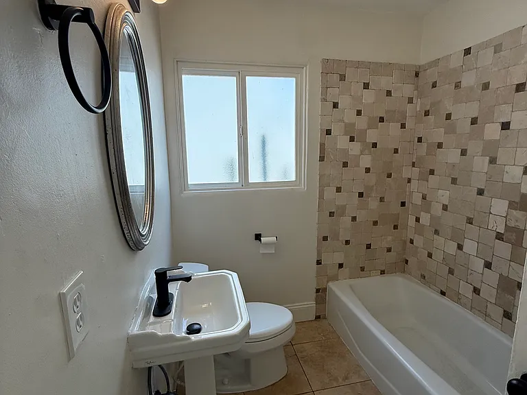 4343 Elma Ln — Photo 10