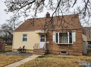 1479 Champlain Sq, Teaneck, NJ 07666