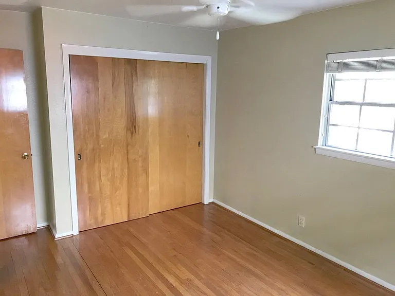 1607 Larkwood Dr — Photo 10