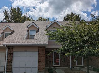 1008 Pocono Trl, Ballwin, MO 63021