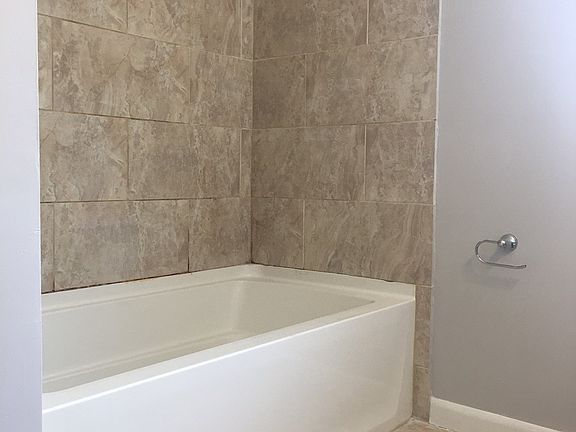 5th image of 254 S Monroe Ave APT B