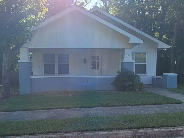 310 N West St, Morrilton, AR 72110