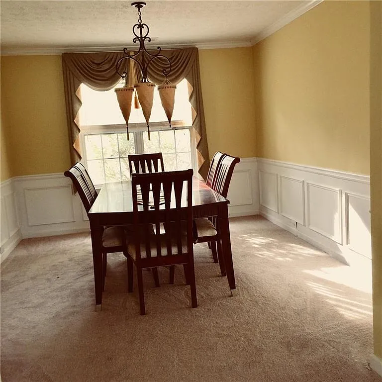 3 bed, 2.5 bath, 2031 sqft, $2,419 — Photo 4