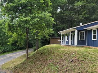 1280 Old Mine Fork Rd, Burnsville, NC 28714
