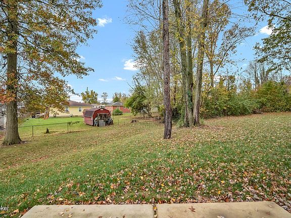 4th image of 6410 Triplett Woods Dr