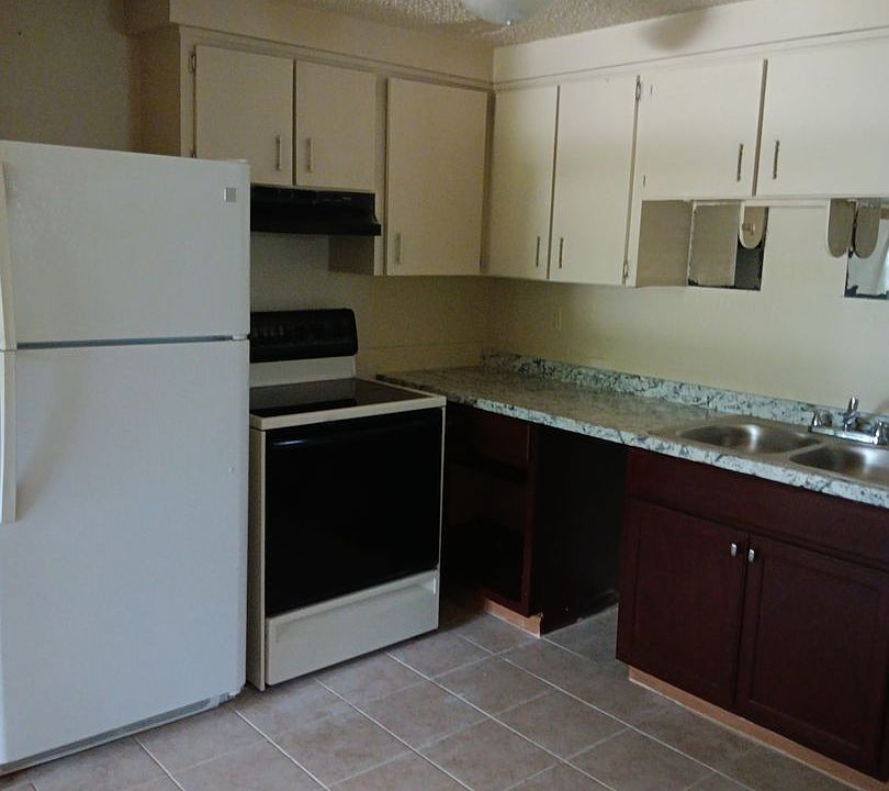 2nd image of 7018 Chinapa St