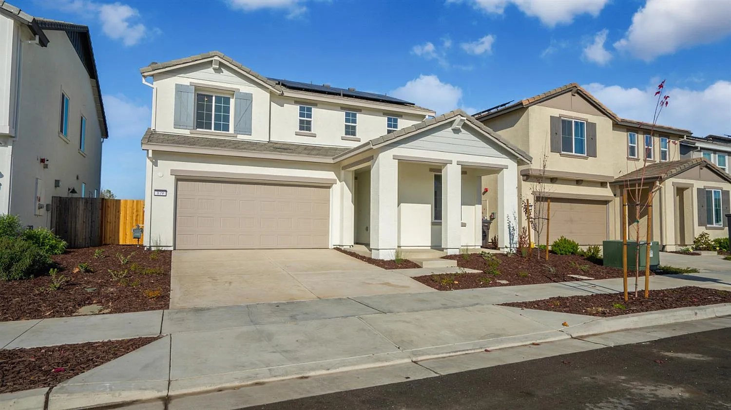 879 Osprey Drive photo 1