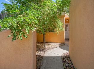 2307 Calle Luminoso, Santa Fe, NM 87505