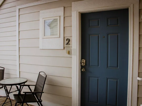 517 Mitchell St #D-2, Laramie, WY 82072