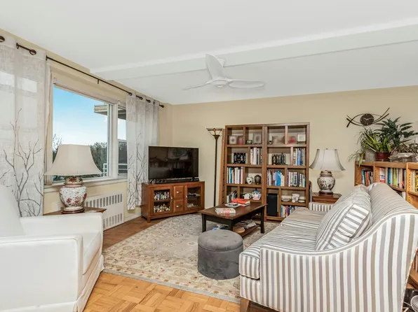 3135 Johnson Avenue 11A image 2 of 23