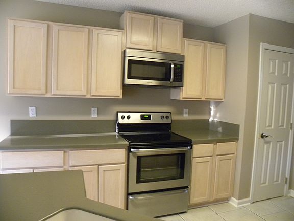 4th image of 14583 Basilham Ln