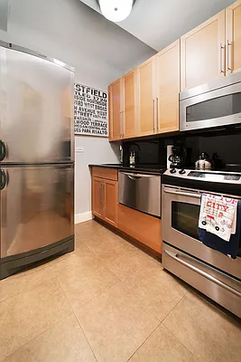 Sold by Ann Weintraub, Ltd. | media 4