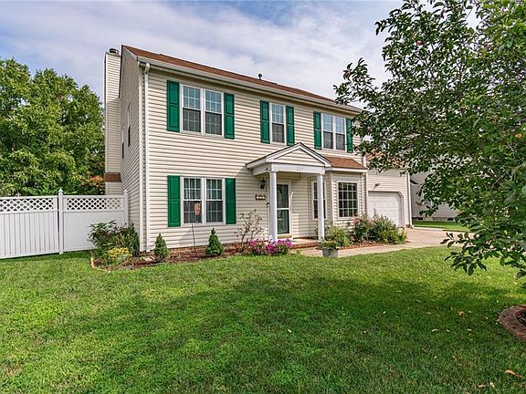 3rd image of 227 Cabell Dr