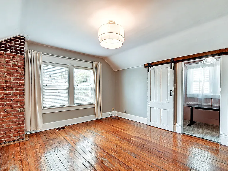 2241 Nowland Ave — Photo 17