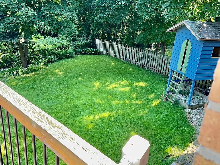 11 Rae Cres — Photo 17