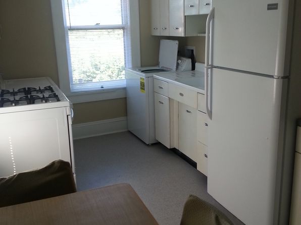 1-146 S Walnut St, Philippi, WV 26416