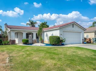 296 Sherman Peak Dr, Bakersfield, CA 93308
