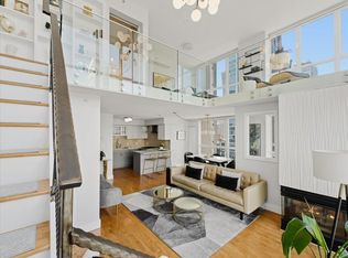 1238 Richards St #805, Vancouver, BC V6B 6M6