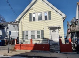 19 Cedar St, Lawrence, MA 01841