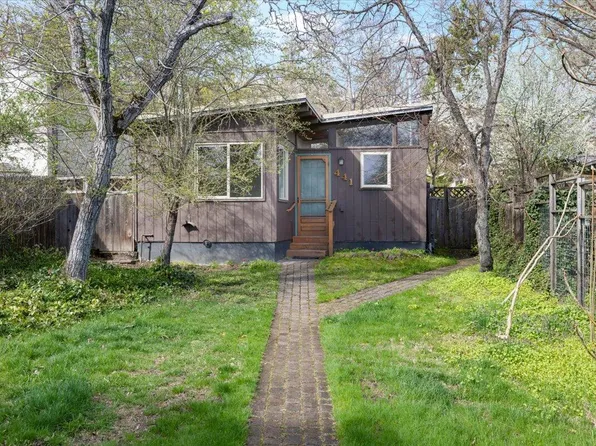 441 Beach St, Ashland, OR 97520
