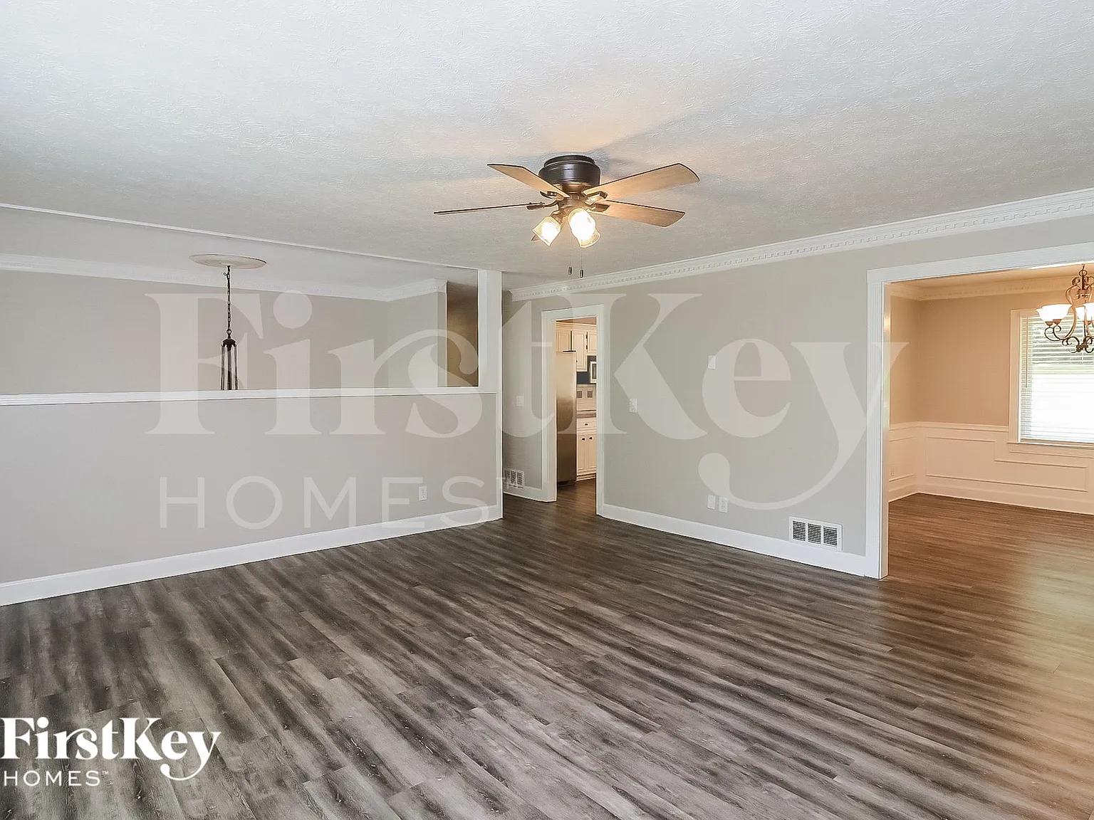 3 bed, 3.0 bath, 2443 sqft, $2,900 — Photo 3