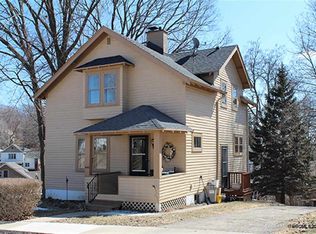 1440 Parkway St, Dubuque, IA 52001