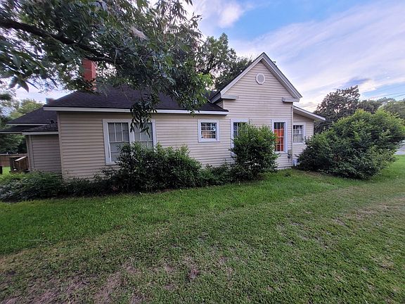 2nd image of 402 McLendon St