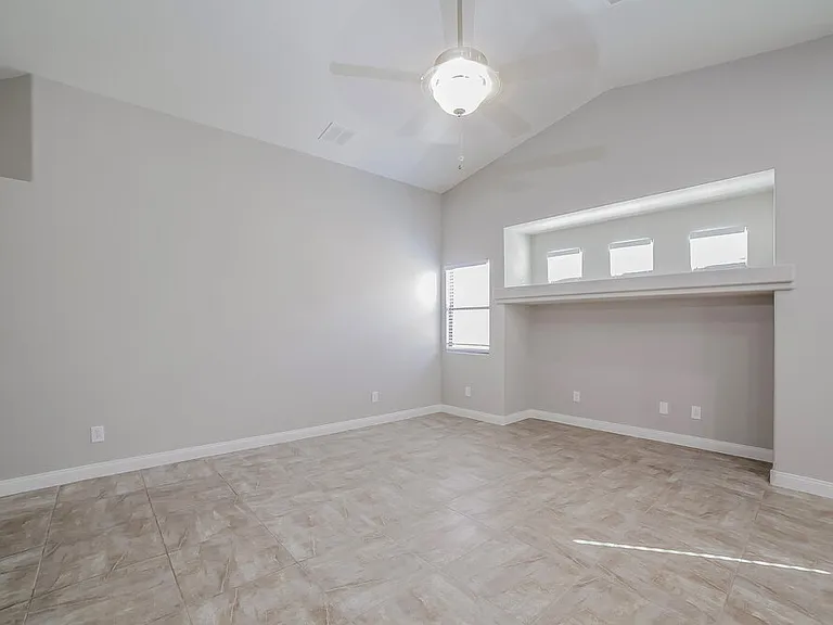 1825 Midnight Wind Ave — Photo 4