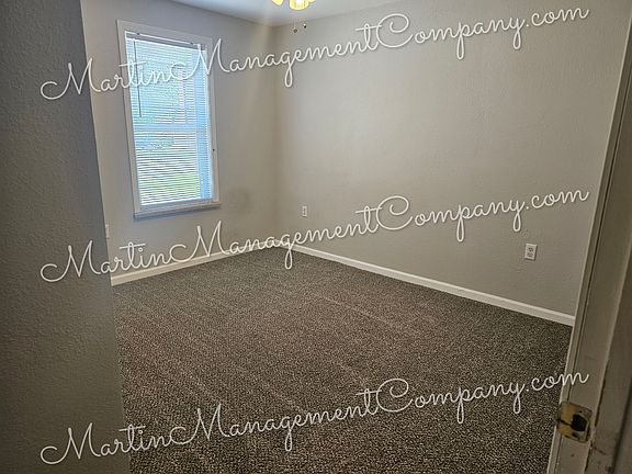 4th image of 1520 S Osage Ave #B