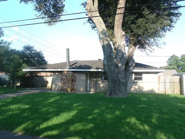 1st image of 1001 Joyce St